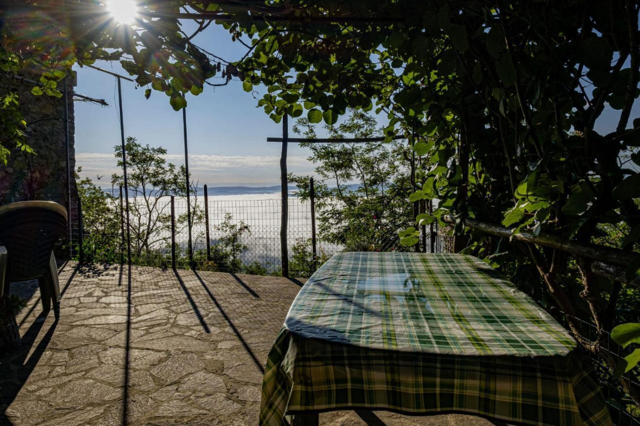 הוילה קיוסדינו House With Stunning Views מראה חיצוני תמונה